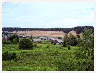 Вид на деревню Порог в Опоках